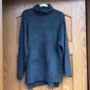 H&M medium dark gray oversized sweater